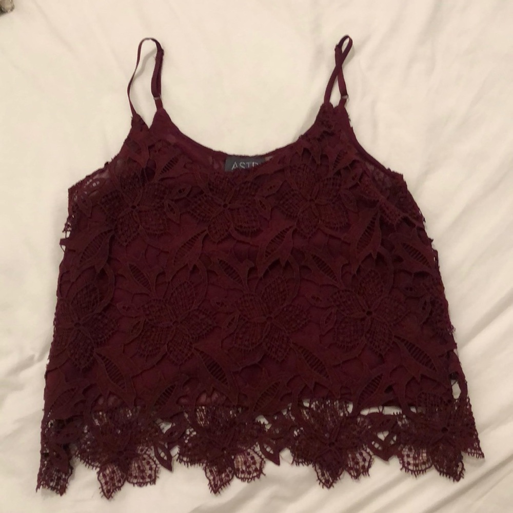 ASTR maroon lace tank top